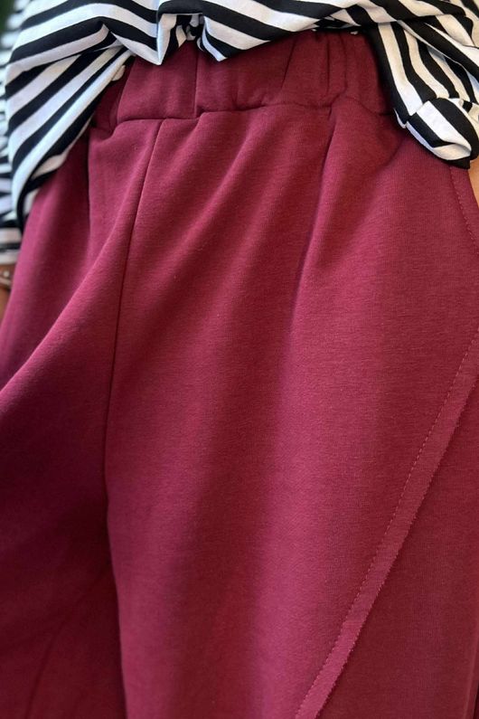 Scamp Raw Seam Barrel Pant Burgundy